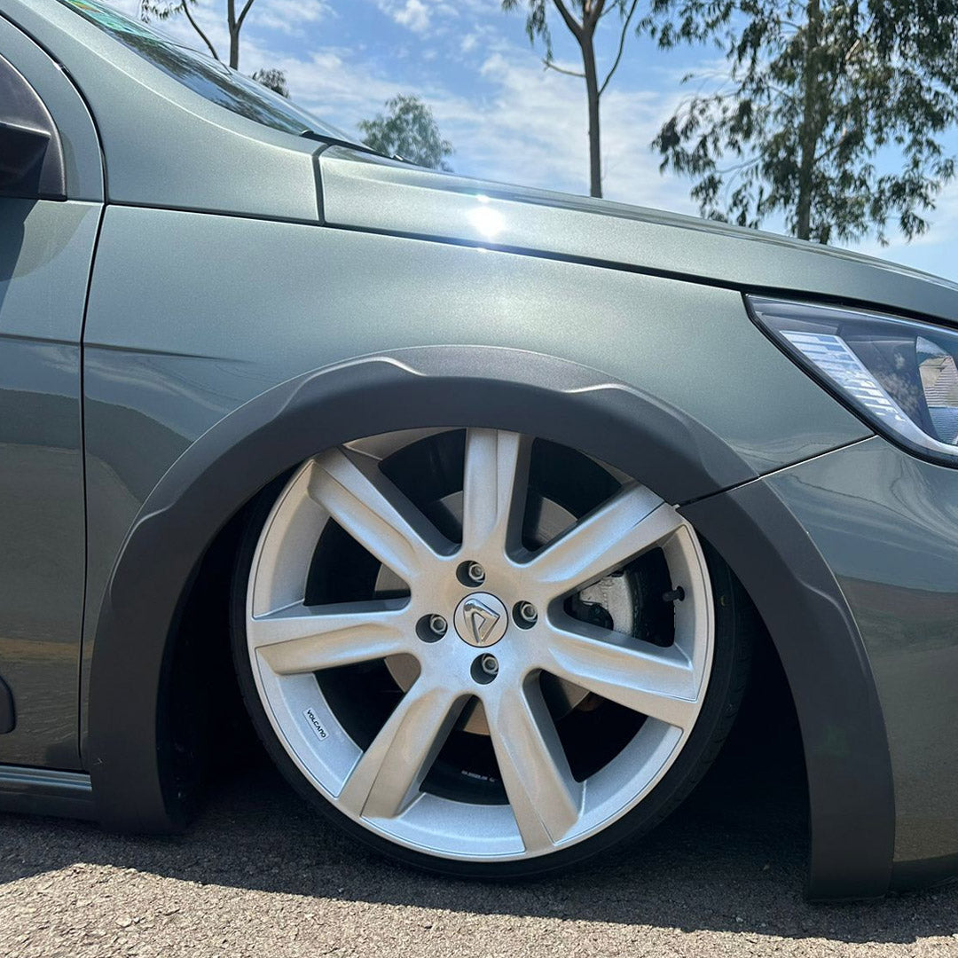 Roda SPORTLINE Aro 18" tala 6" Prata Brilhante