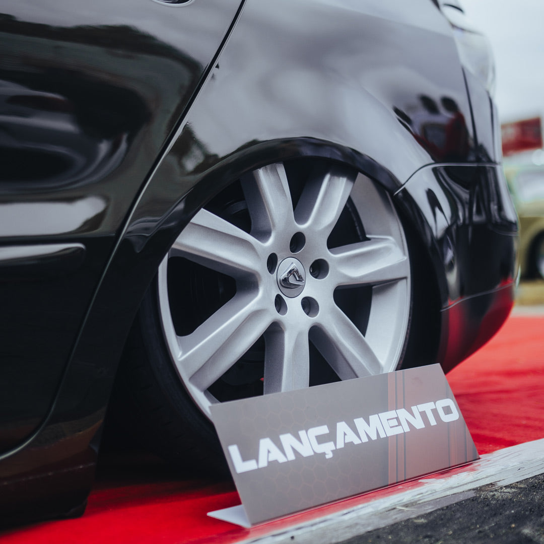 Roda SPORTLINE Aro 18" tala 6" Prata Brilhante