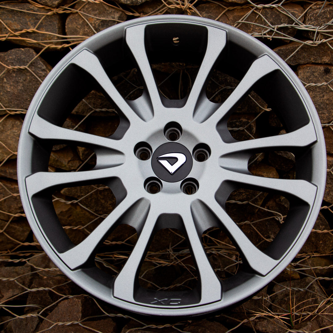 Roda THOR Aro 18" tala 6"  Prata Brilhante