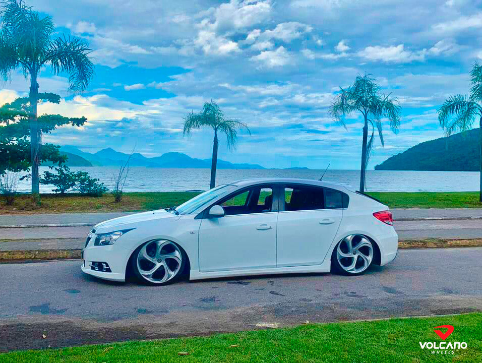 Roda Volcano CONCEPT Aro 18" tala 6" Prata