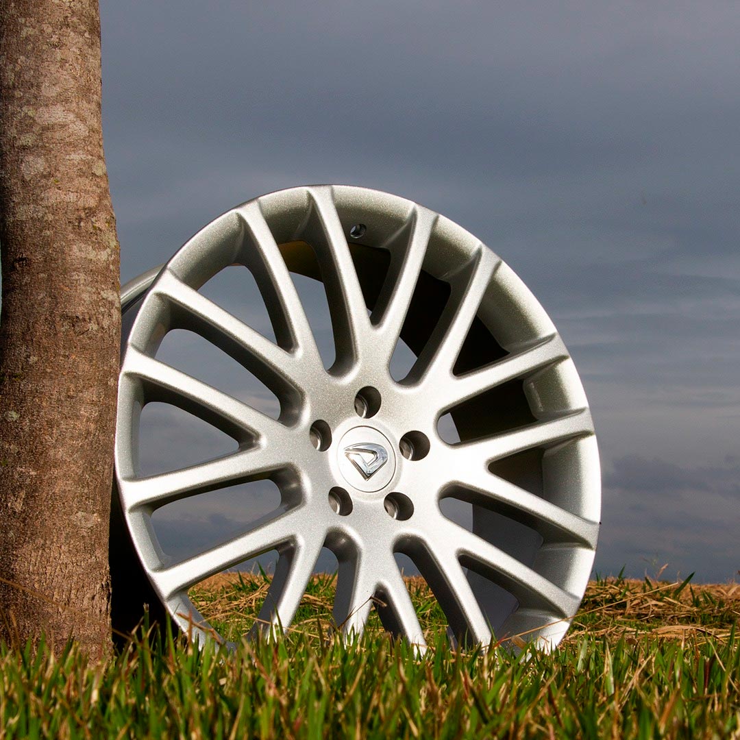 Roda Volcano Limited 20" tala 7,5" Prata Brilhante