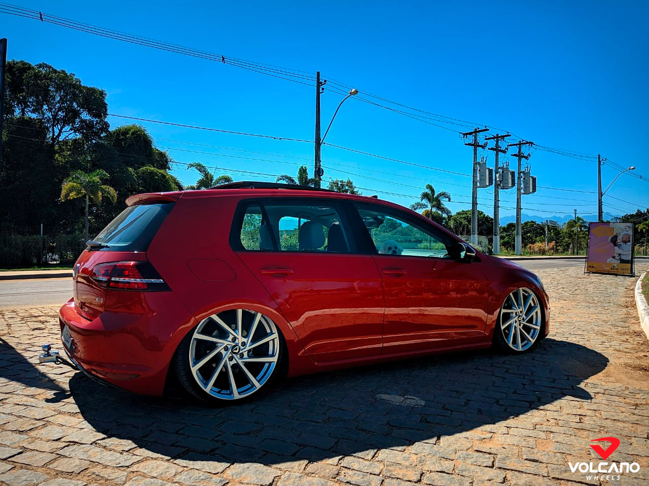 Roda Volcano R-SEVEN Aro 18" tala 6" Prata - Chevrolet, VW, Ford, FIAT, Honda, Hyundai, Toyota, Nissan, KIA, Renault, PEUGEOT, Citroën