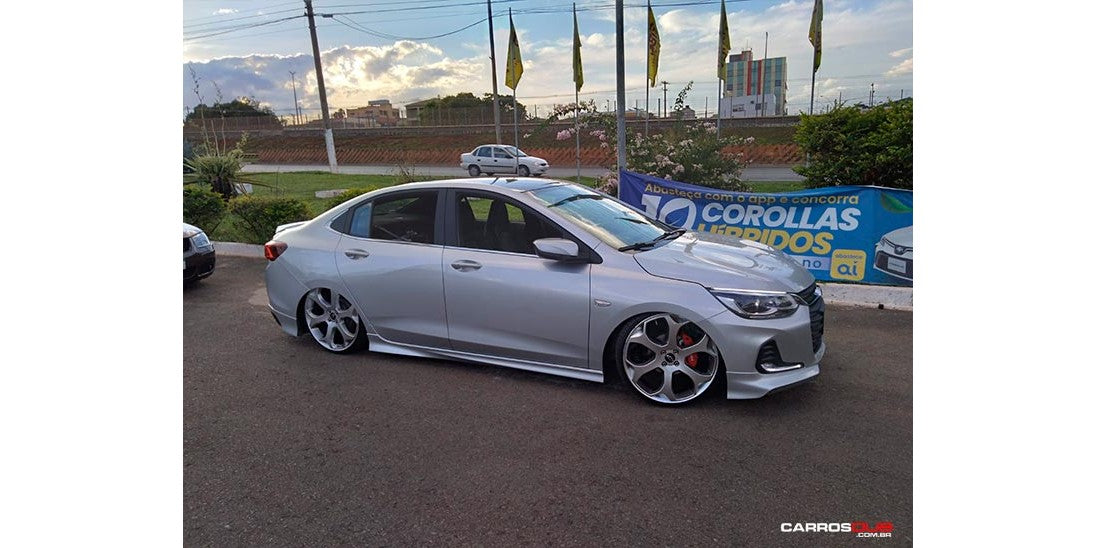 Roda Volcano VIENNA Aro 18" tala 6" Prata Brilhante