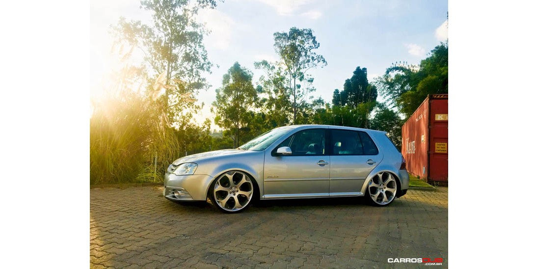 Roda Volcano VIENNA Aro 18" tala 6" Prata Brilhante