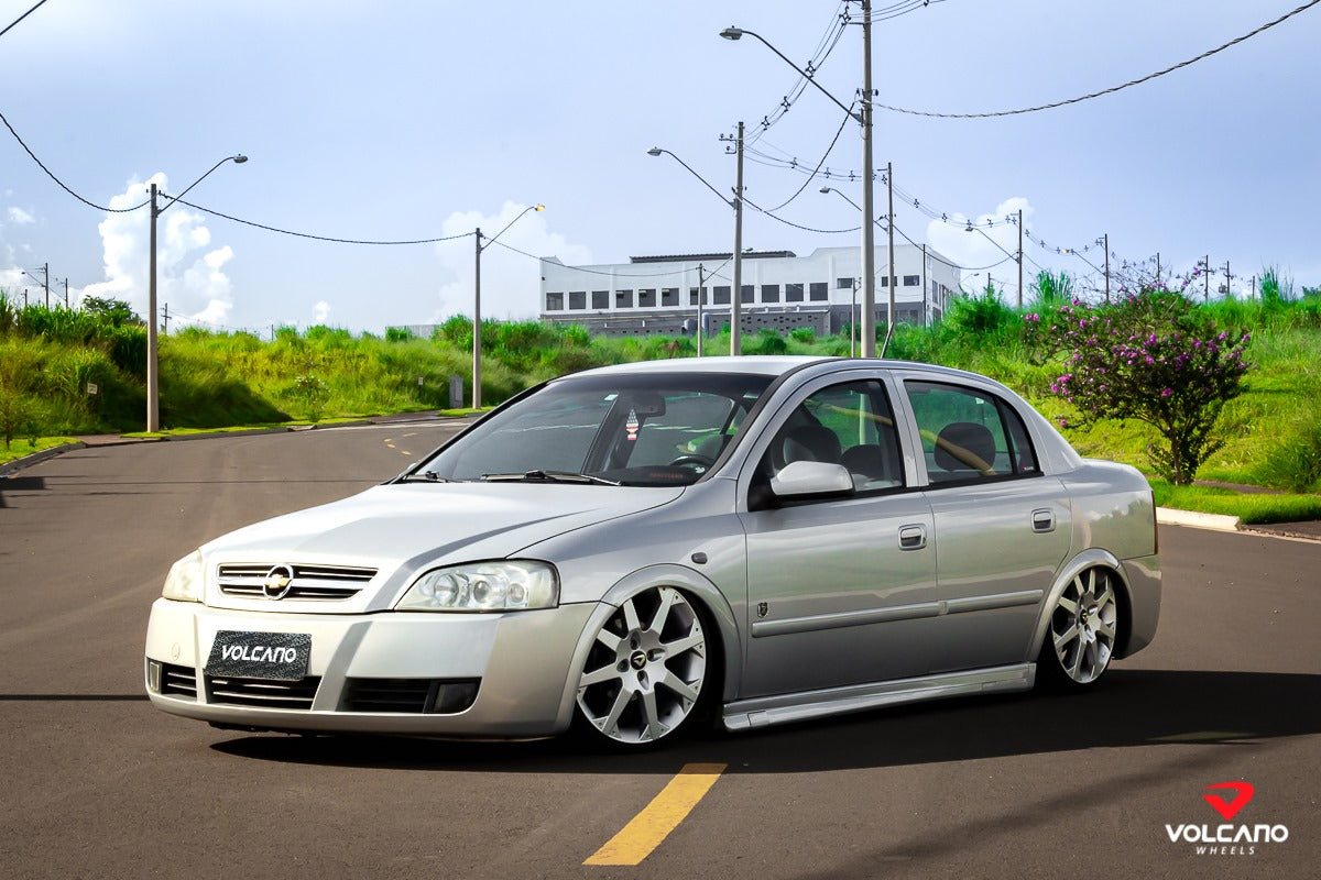 Roda Volcano VOLCANO SS Aro 18" tala 6" Prata