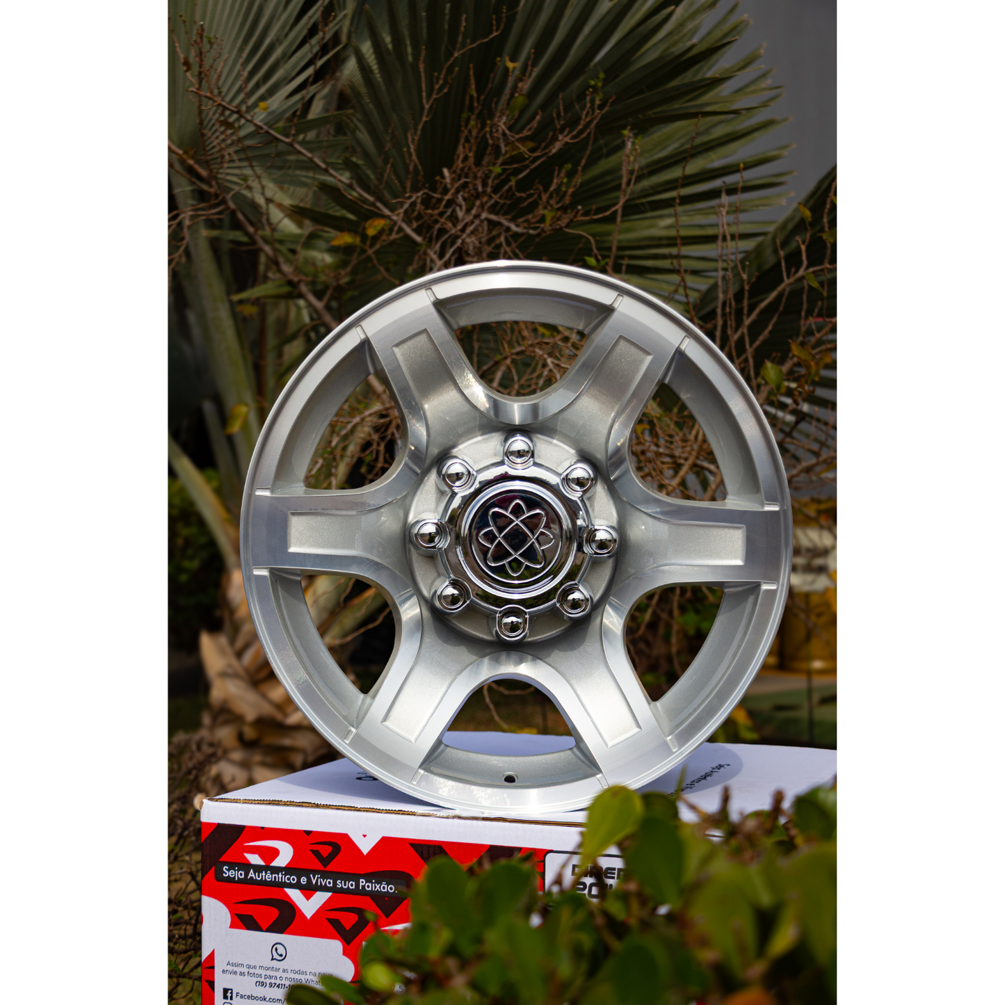 Roda Ford F-250 Duty XLT VD01 Aro 22" tala 8,75" Furação 8x170  -  Diamantada Total Prata Brilhante + Bicos Grátis