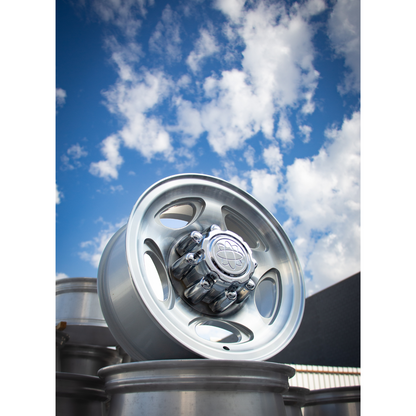 Roda Ford F250 2001 Aro 18" tala 7"  -  Diamantada Total Prata Brilhante + Bicos Grátis