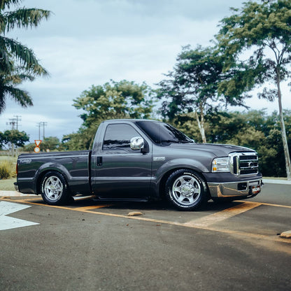 Roda XLT Aro 18" tala 7"  Furação 8x170 -  Diamantada Total Prata Brilhante