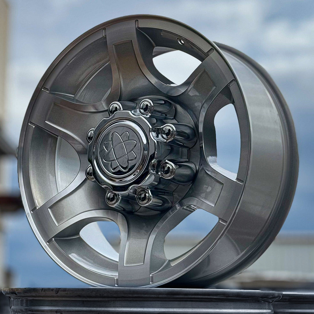 Roda XLT Aro 18" tala 7"  Furação 8x170 -  Diamantada Total Prata Brilhante